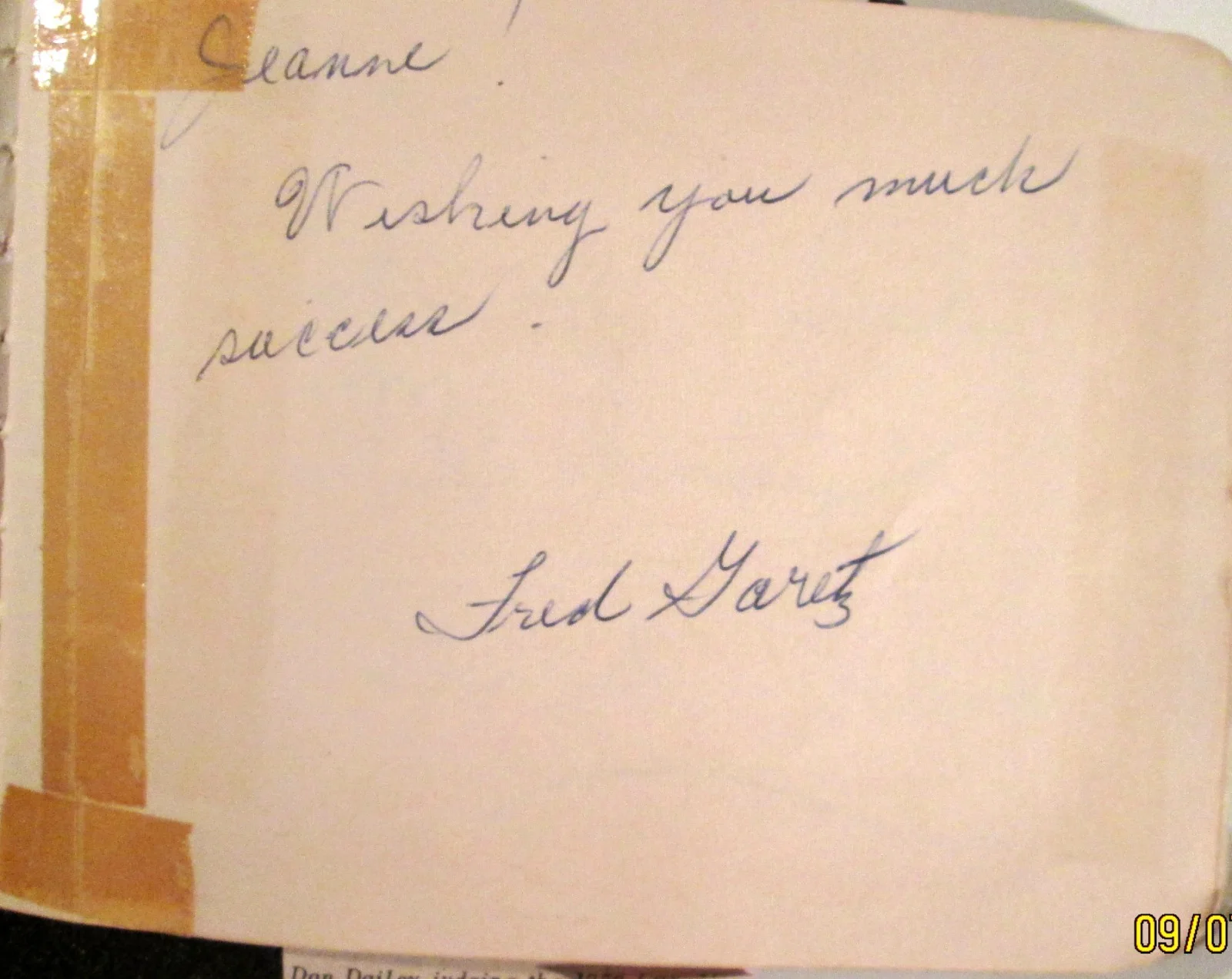 JOAN CRAWFORD & OTHER AUTOGRAPHS (VINTAGE AUTOGRAPH BOOK) & OTHERS, image 5