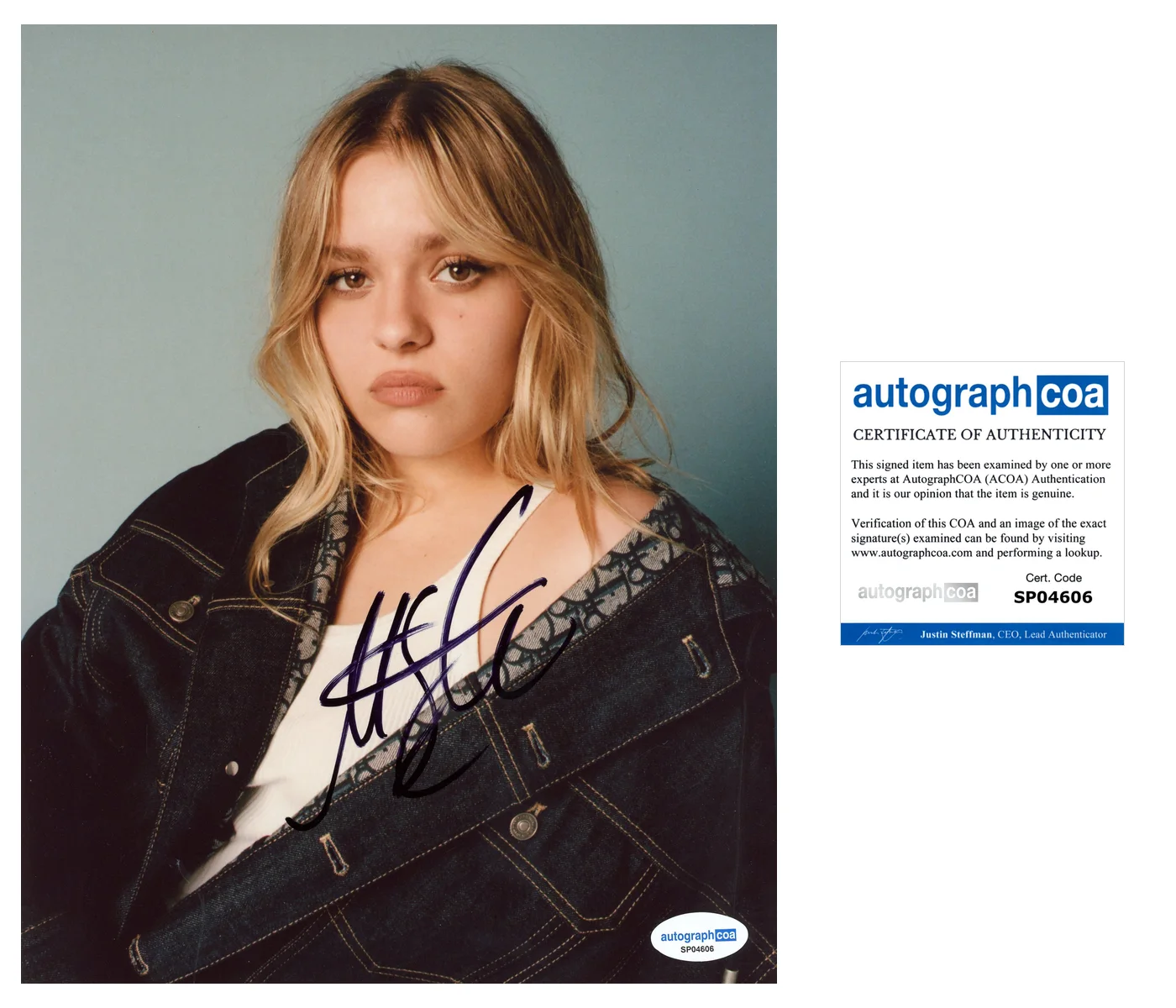 Maisy Stella My Old Ass Autographed Signed 8x10 Photo ACOA, изображение 2
