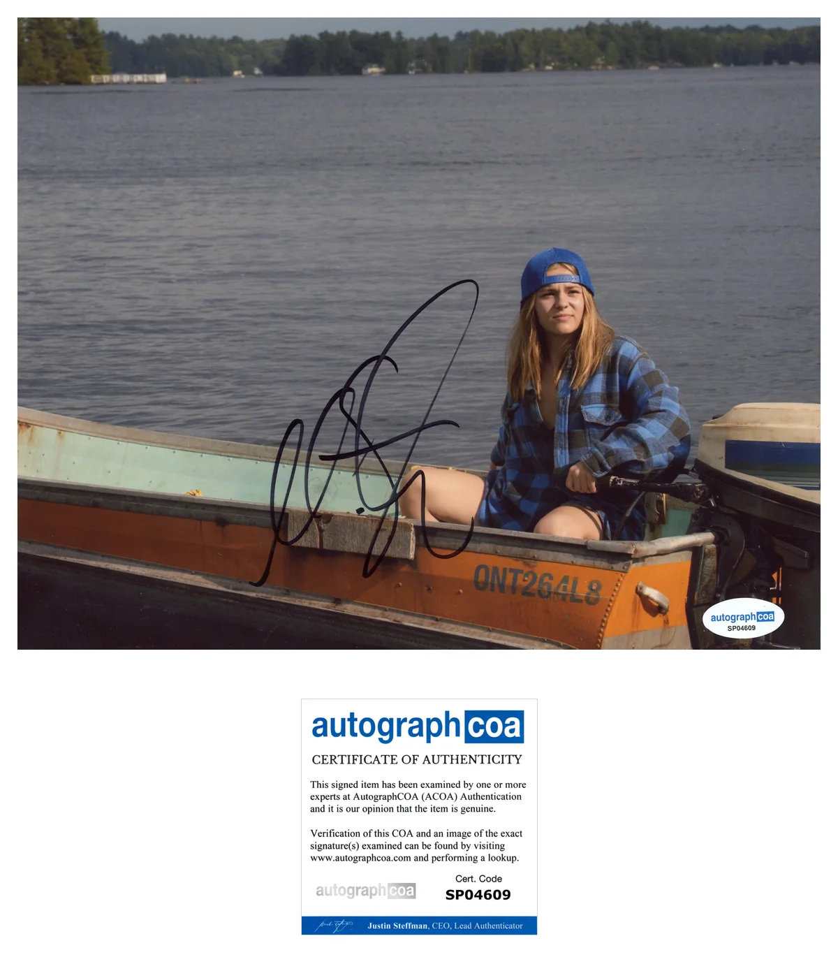 Maisy Stella My Old Ass Autographed Signed 8x10 Photo ACOA, изображение 2