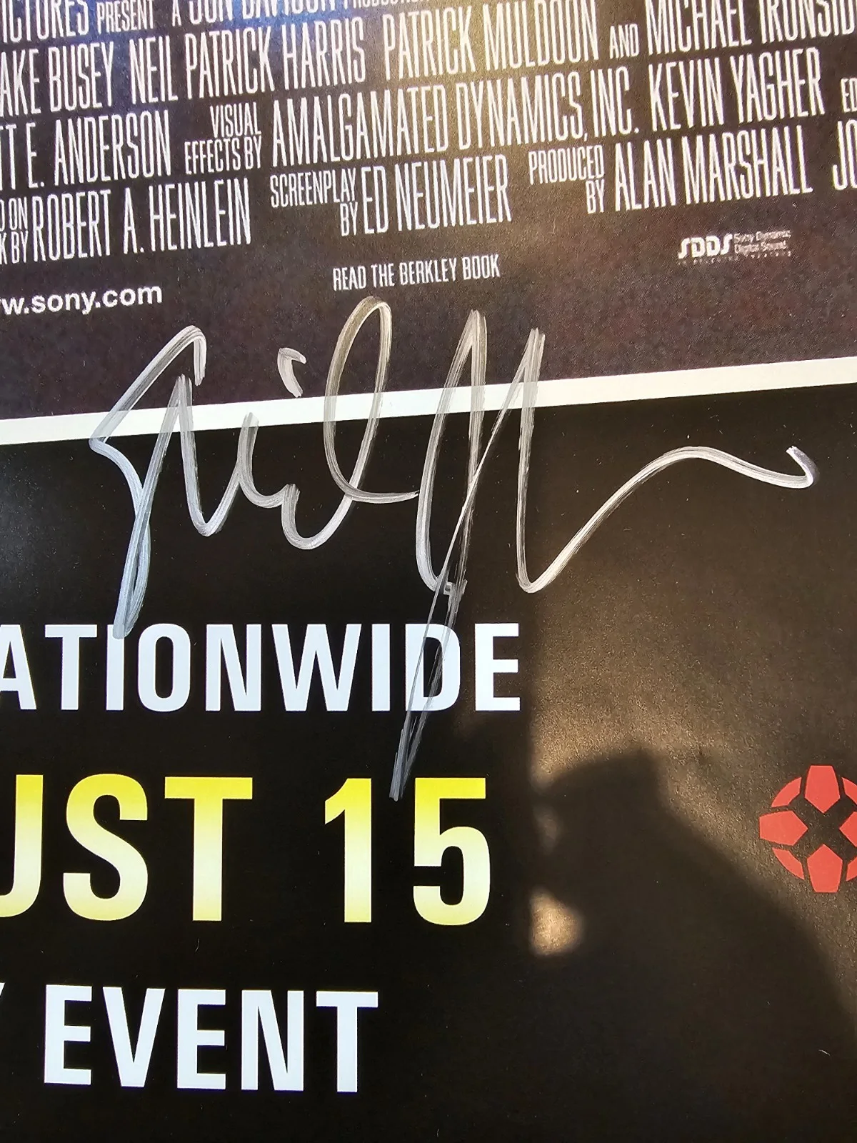 Casper Van Dien, Dina Meyer, Denise Richards — Riff Trax Starship Troopers 2 Sided Movie Poster Autographed by 3 Cast Riffers, изображение 4