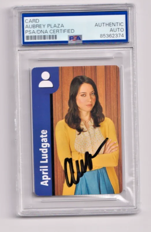 Aubrey Plaza — AUBREY PLAZA Signed Autograph Trading Card PSA DNA Slab Parks Rec April Ludgate