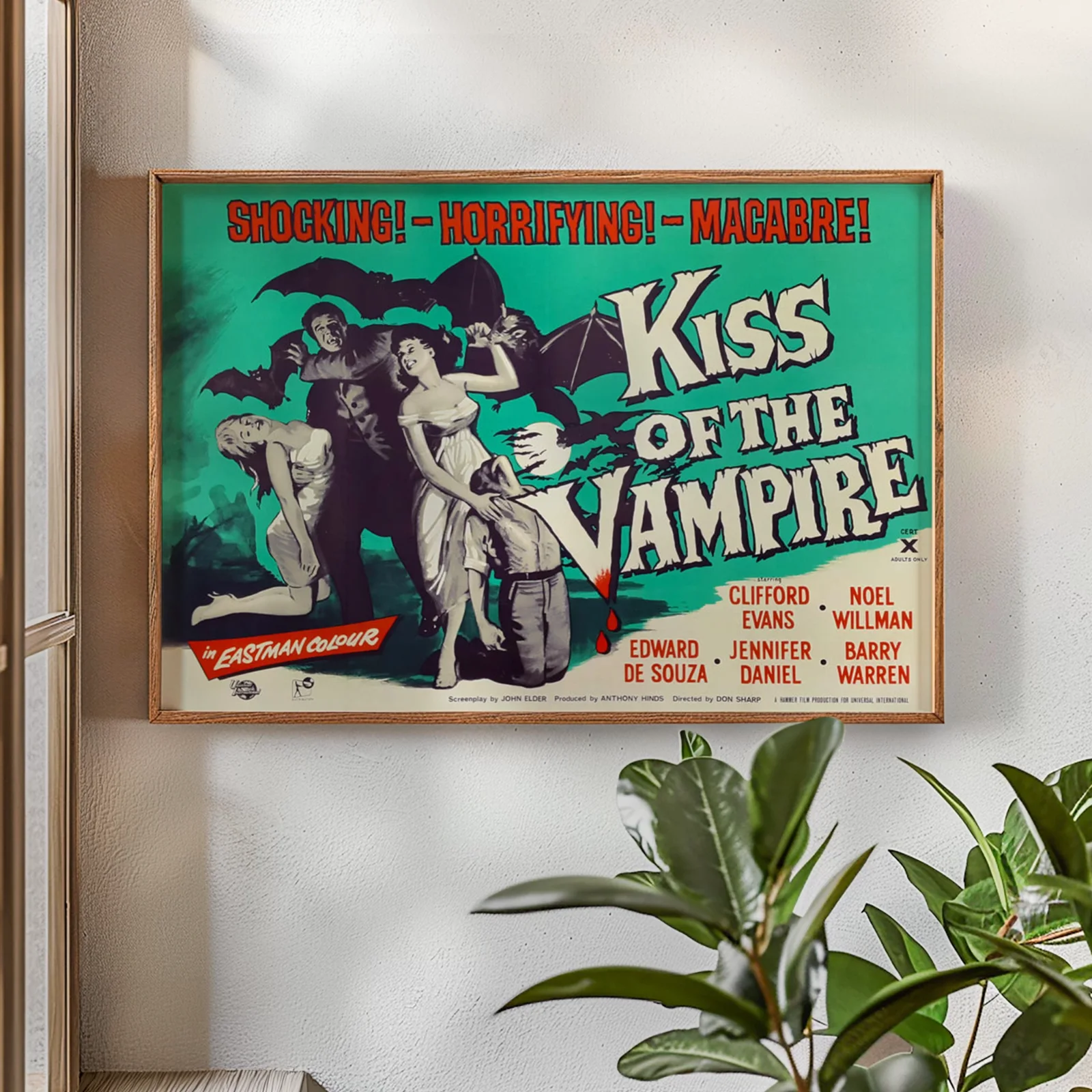 Kiss Of The Vampire Hammer Horror Film - Restored 40" x 30" UK Quad Poster, изображение 2