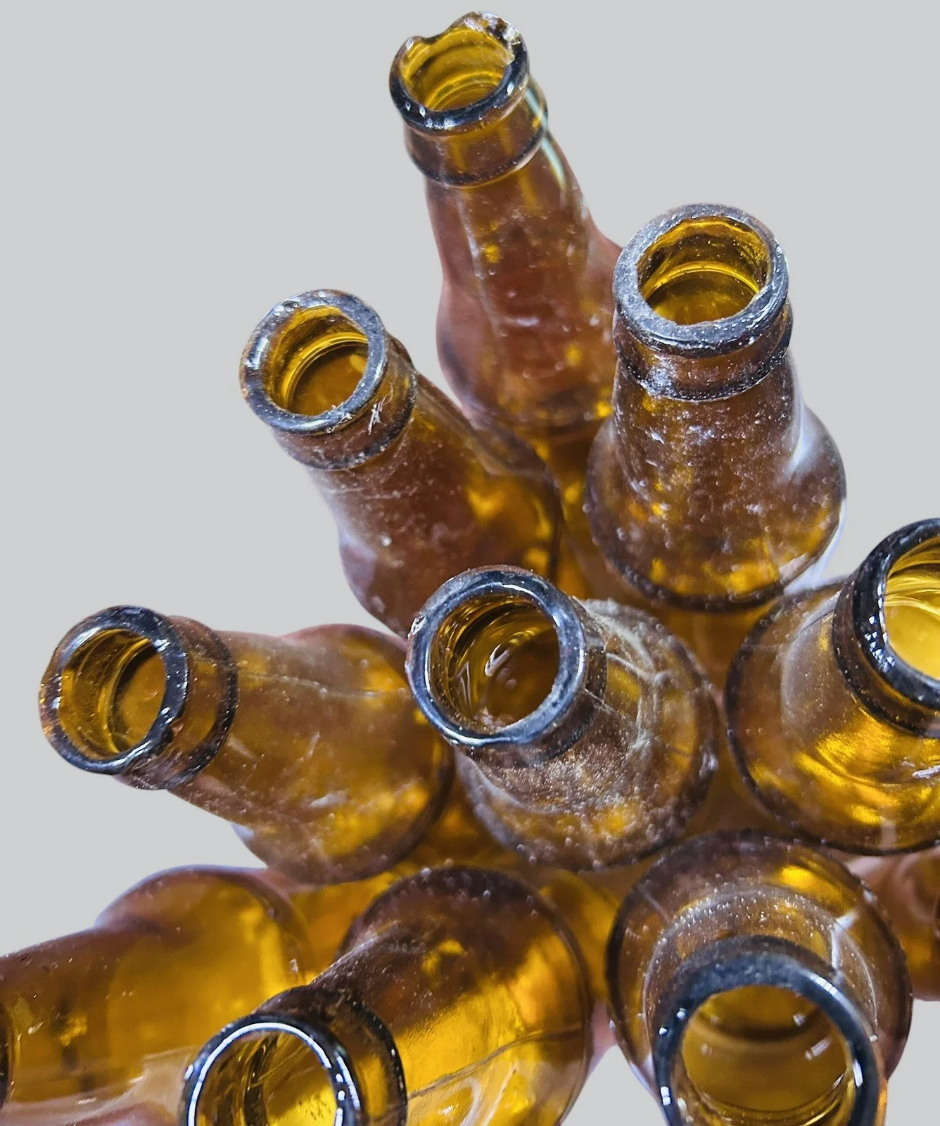 Breakaway Beer Bottles With Broken Bits And Stickers Used But In Good Con, изображение 2