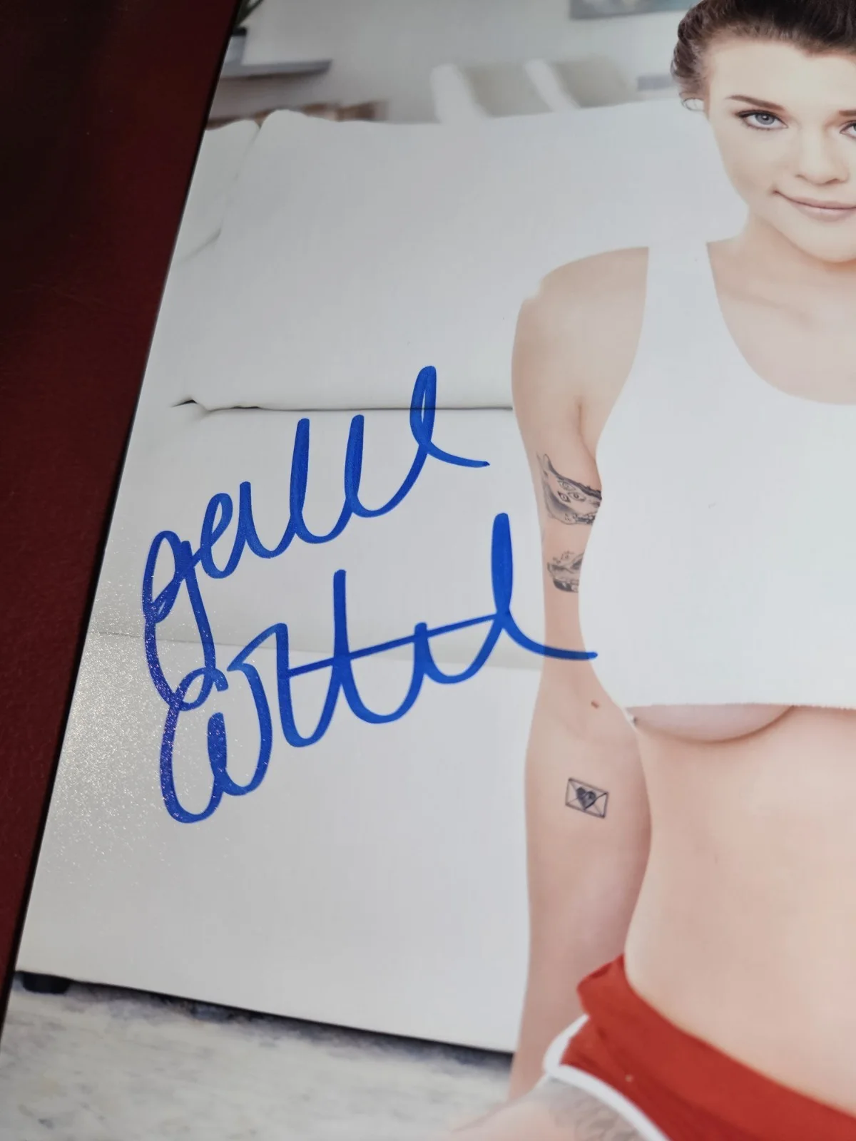 Gabbie Carter — Gabbie Carter (Adult Film Star) Signed Autograhped 8x10 Photo, изображение 2