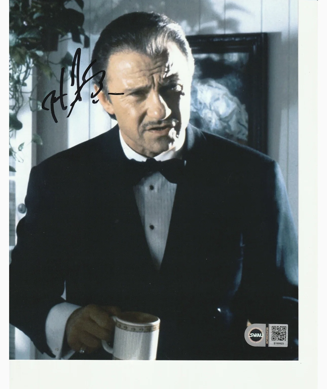 Harvey Keitel — Harvey Keitel "Pulp Fiction" AUTOGRAPH Signed 'The Wolf' 8x10 Photo SWAU COA 2