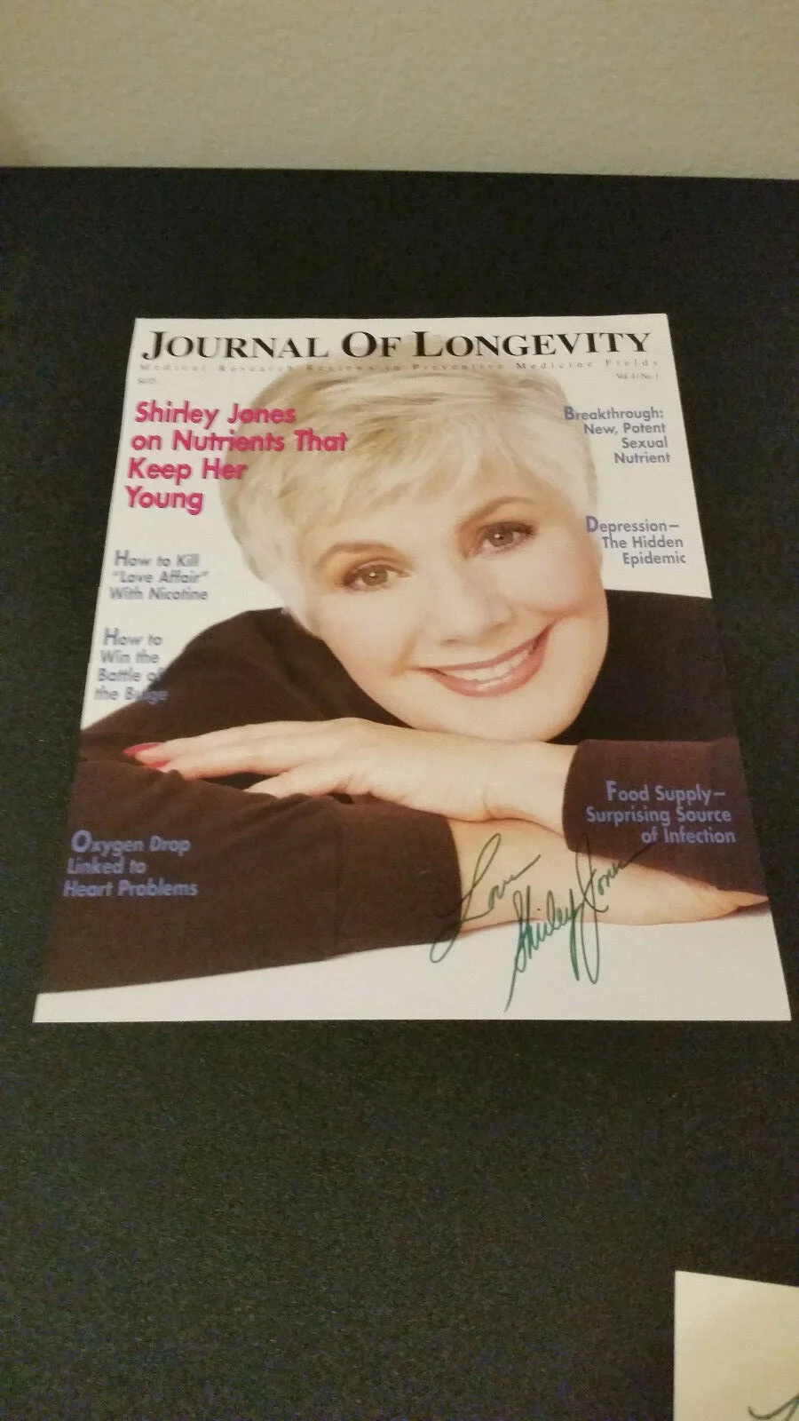 Shirley Jones — Shirley Jones Autographed Color magazine picture Guaranteed 2 Pass Actress