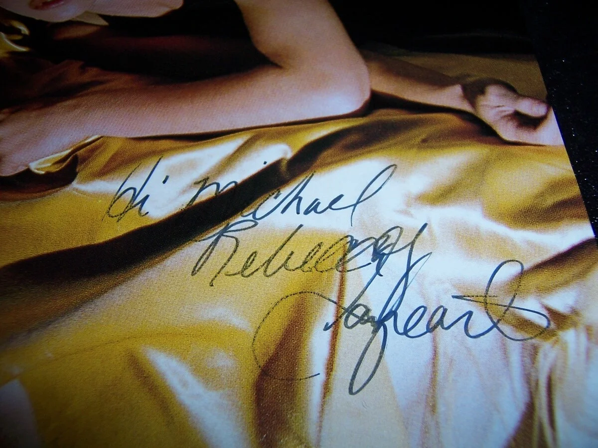 Rebecca Gayheart — Rebecca Gayheart Autographed Color magazine picture Guaranteed 2 Pass Actress, изображение 2