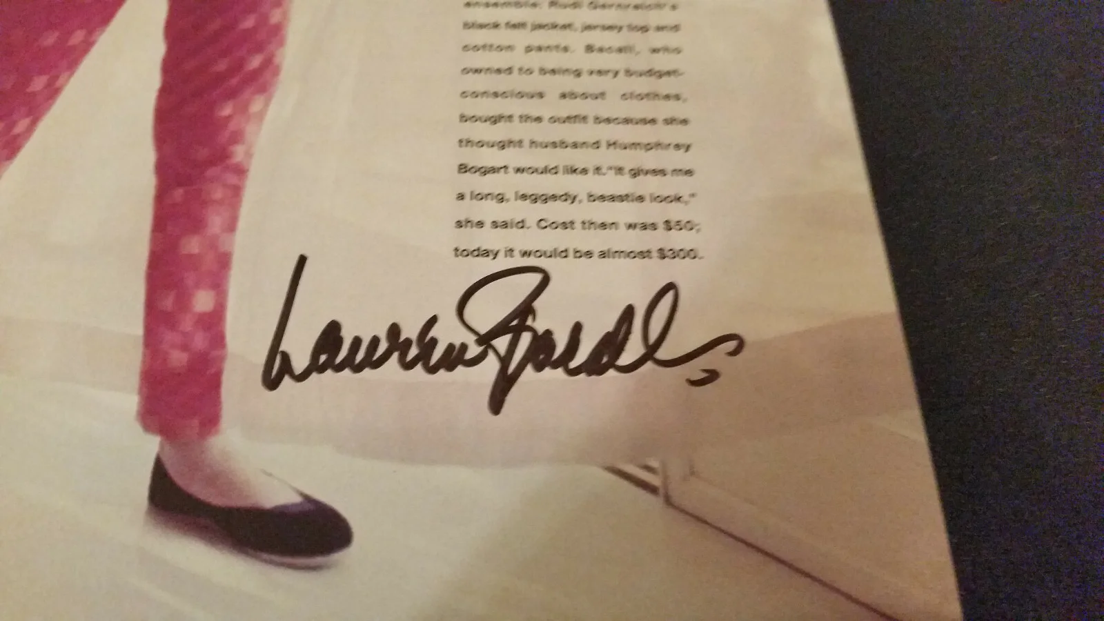 Lauren Bacall — Lauren Bacall Autographed Color magazine picture Guaranteed 2 Pass Actress, изображение 2