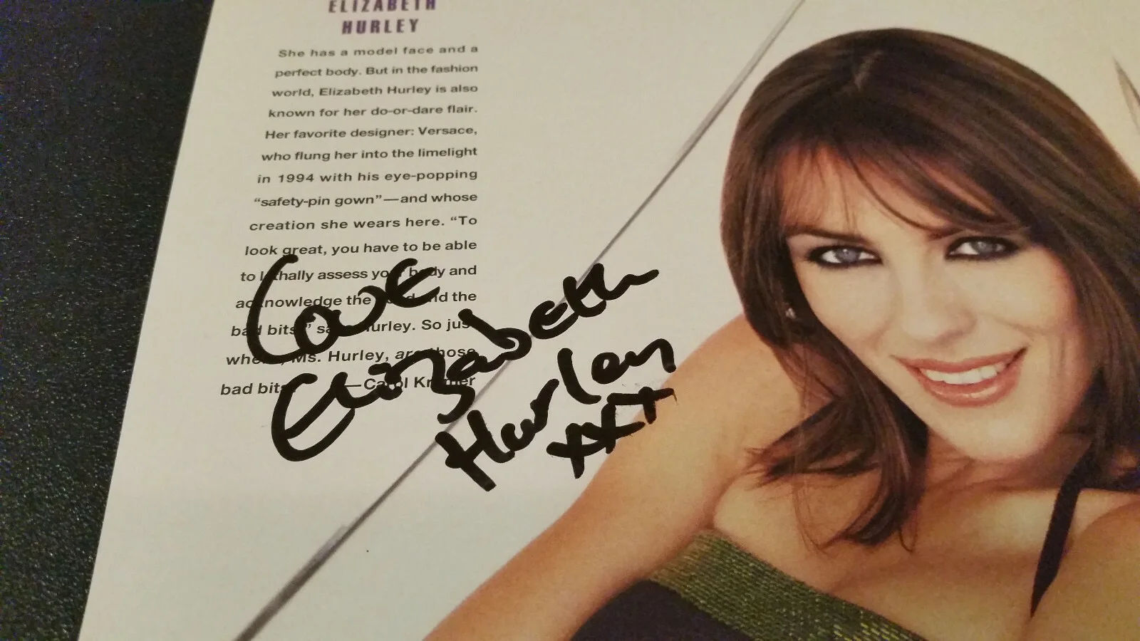 Elizabeth Hurley — Elizabeth Hurley Autographed Color magazine picture Guaranteed 2 Pass Actress, изображение 2