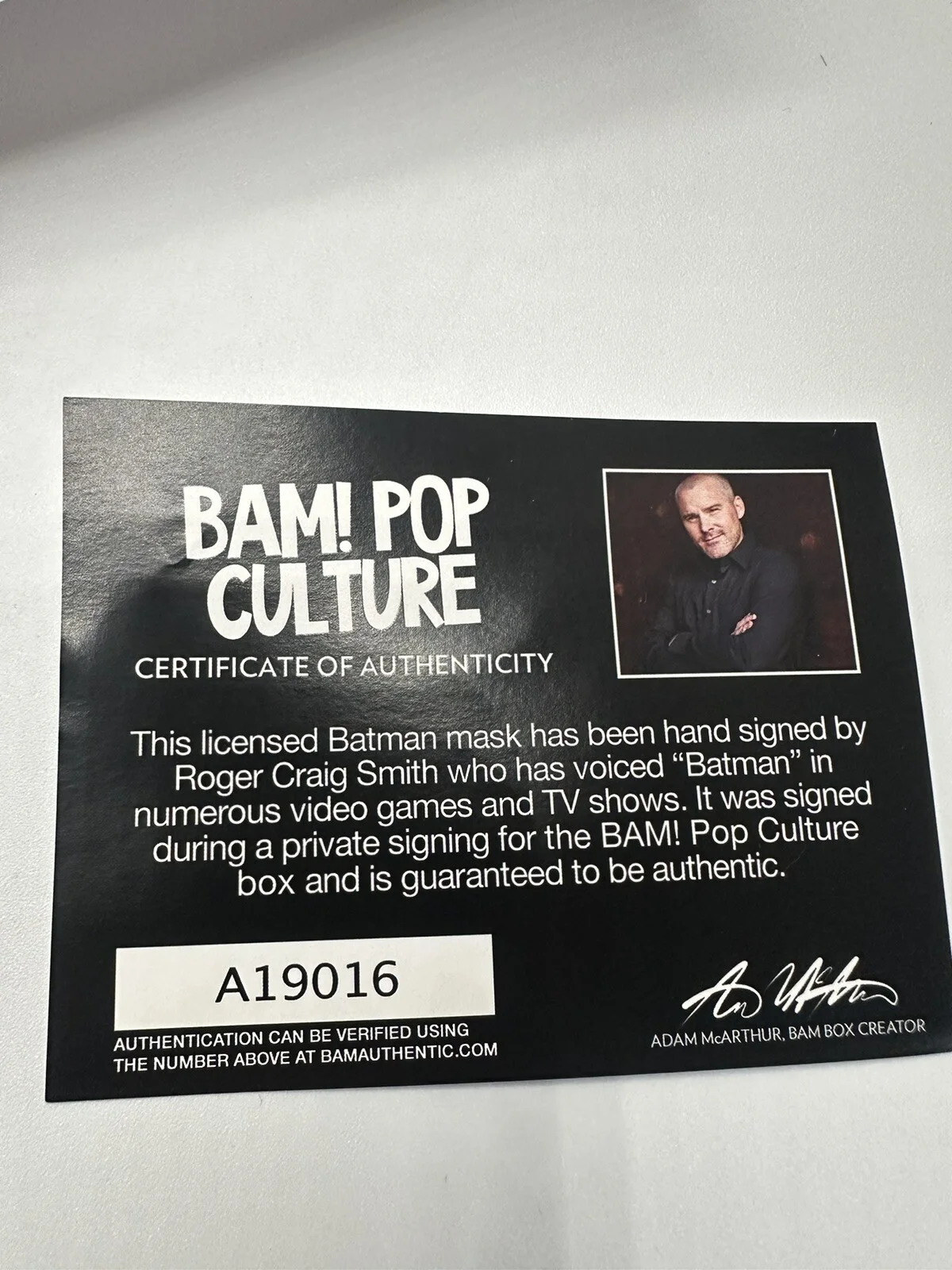Roger Craig Smith — Roger Craig Smith BATMAN Hand Signed Batman Mask + Beckett COA, image 2