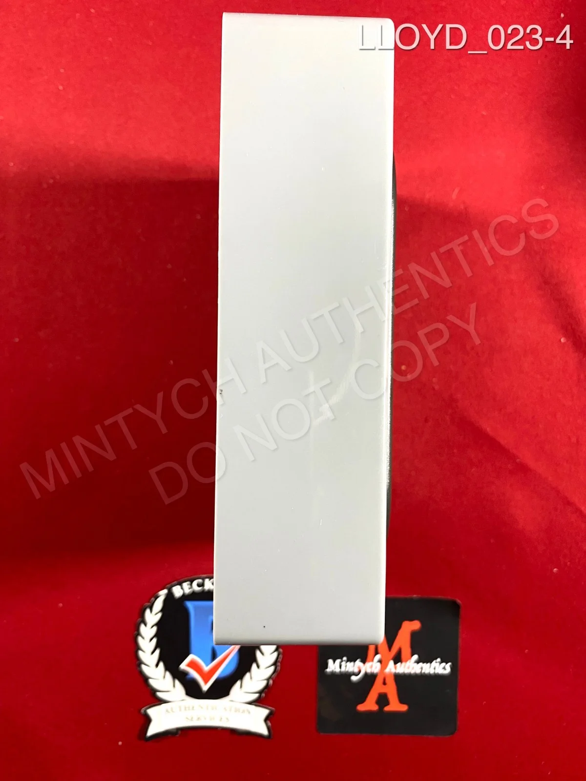 Christopher Lloyd — Christopher Lloyd signed Back to the Future Flux Capacitor prop replica Beckett, image 4
