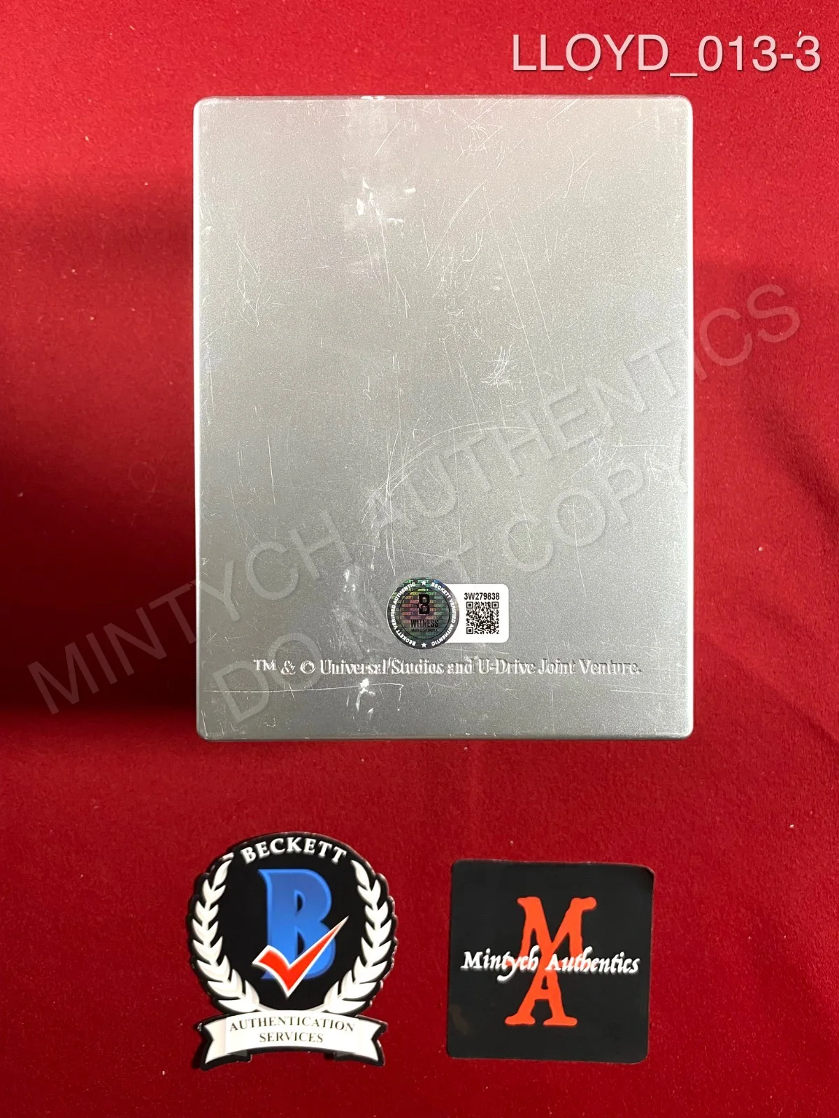 Christopher Lloyd — Christopher Lloyd signed Back to the Future Flux Capacitor Yahtzee Dice game, image 3