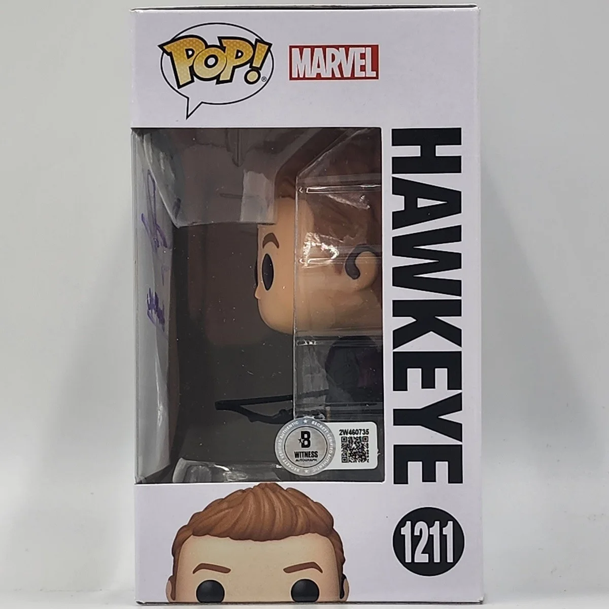 Jeremy Renner — Jeremy Renner Signed Hawkeye Funko (1211) w/ "Hawkeye", изображение 3