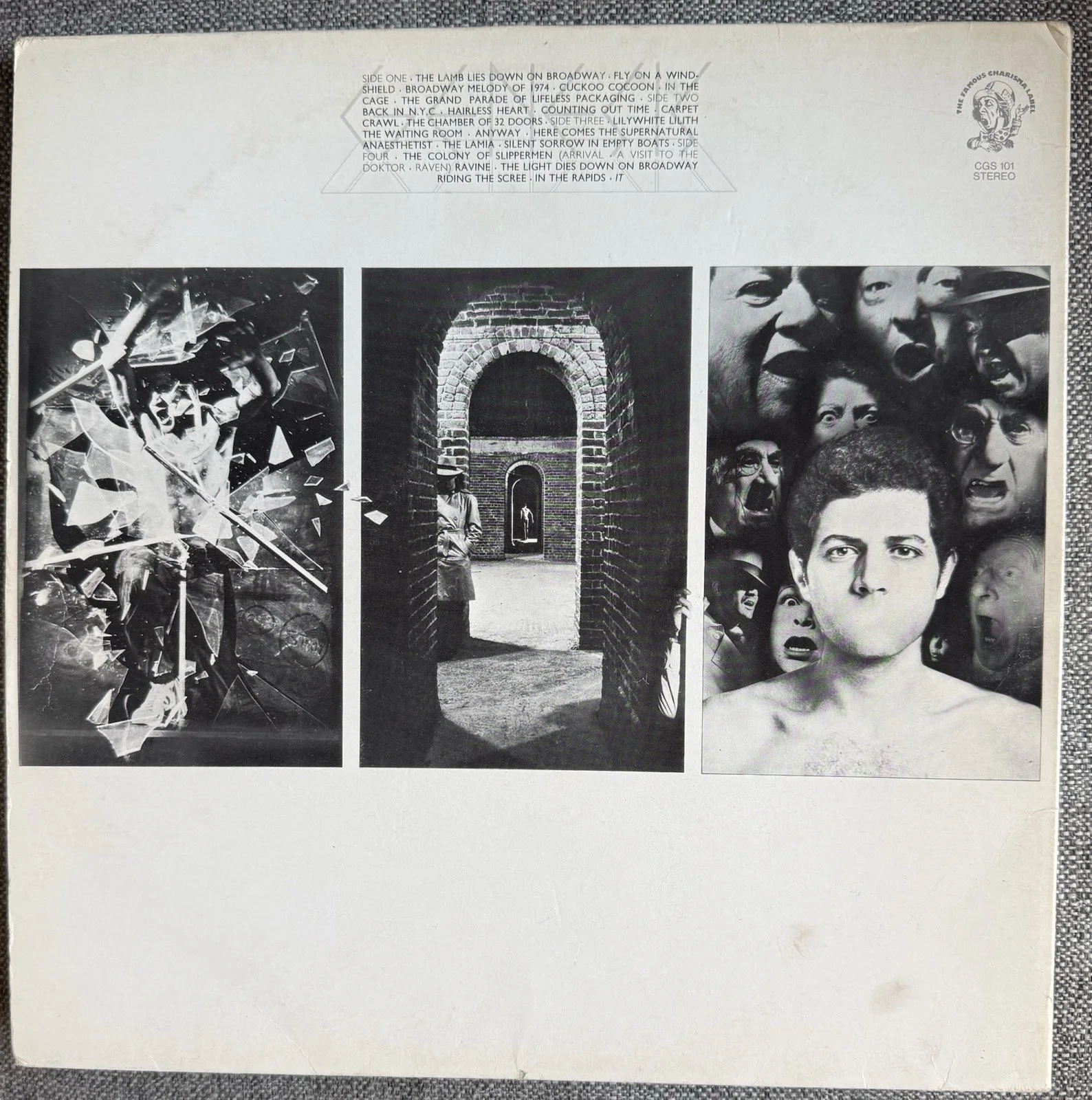 GENESIS - Signed / Autographed ‘The Lamb Lies Down On Broadway’ Album - REAL LOA, изображение 2