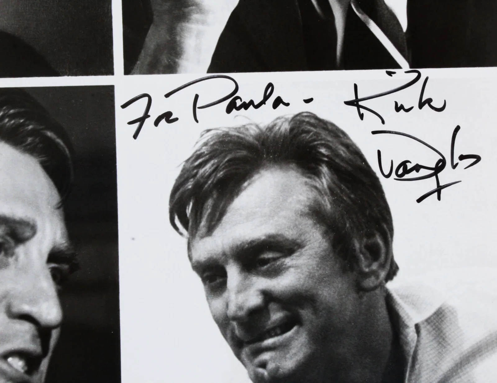 Kirk Douglas Signed Photo 11x14 "The Arrangement" - COA JSA, изображение 2
