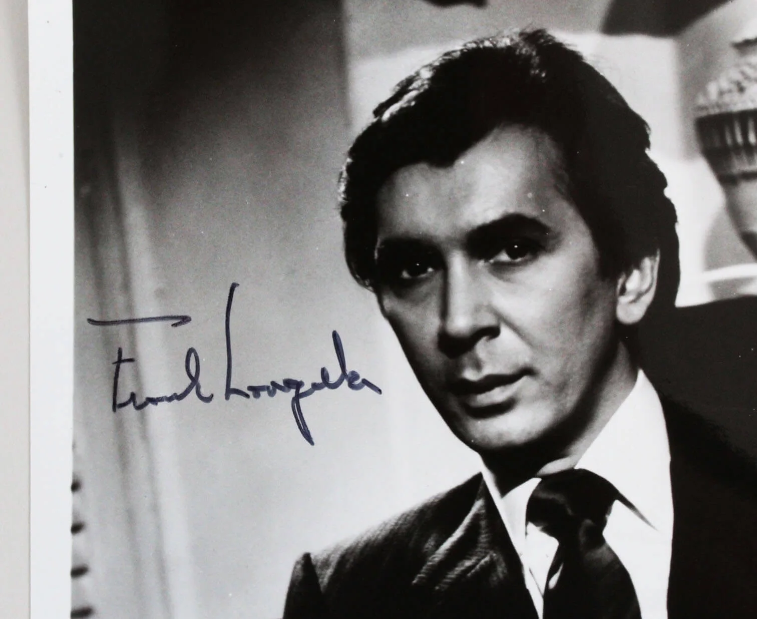Frank Langella Signed Photo 8x10 - COA JSA, image 2