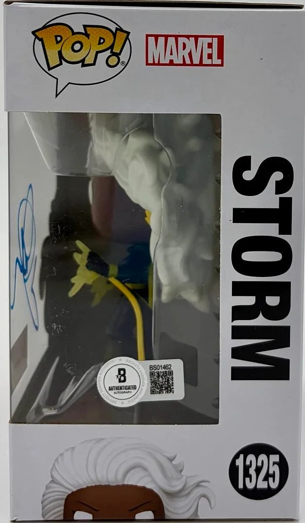 Halle Berry Signed "Storm" Funko Pop #1325 (X-Men) - Beckett COA, image 3