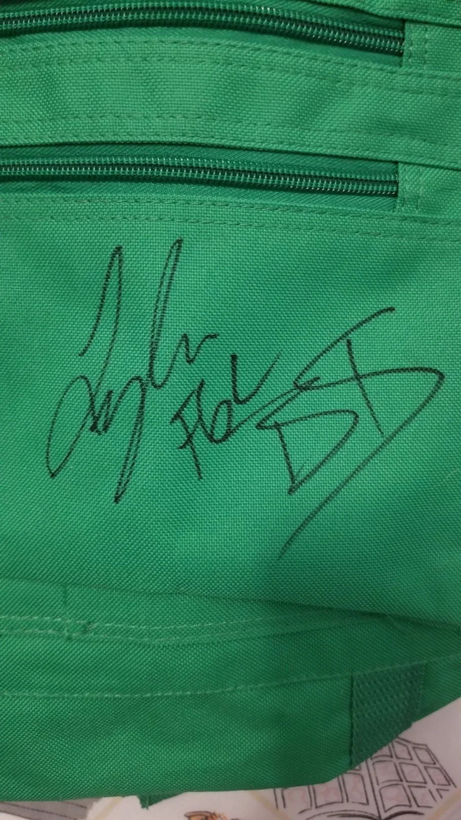Tyler Hubbard, Brian Kelley — Signed Autographed One Country Backpack FGL TYLER & BRIAN Florida Georgia Line, изображение 2