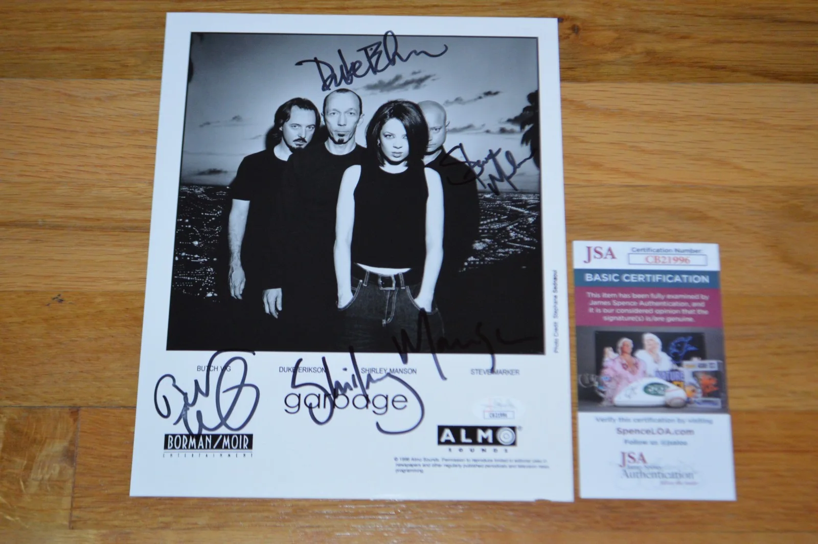 GARBAGE ~ Shirley Manson + Band Autographed 8x10 Vintage Promo Photo w/ JSA COA, изображение 5