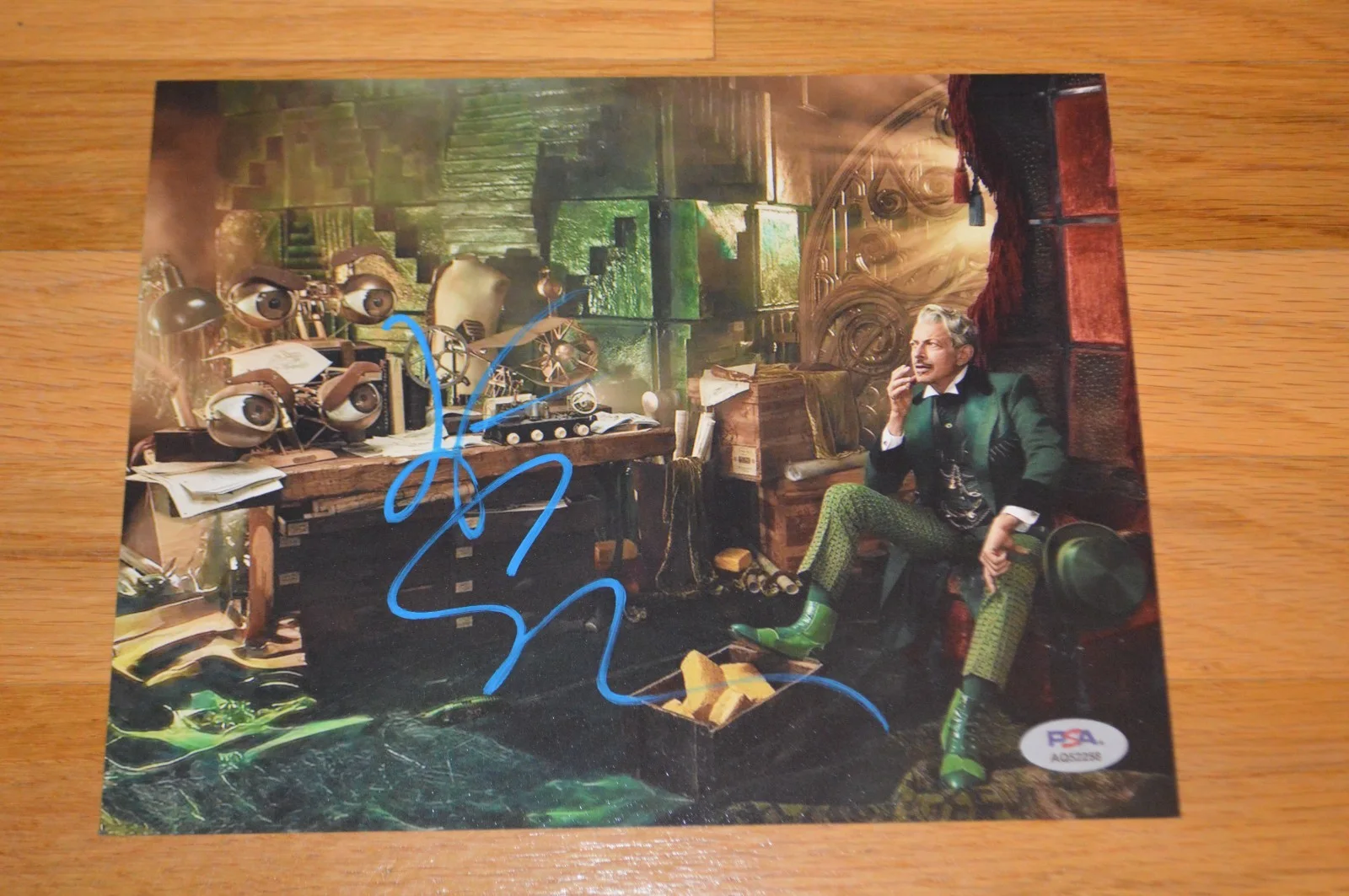 Jeff Goldblum — Jeff Goldblum Autographed "Wicked" 8x10 Color Photo with PSA Hologram