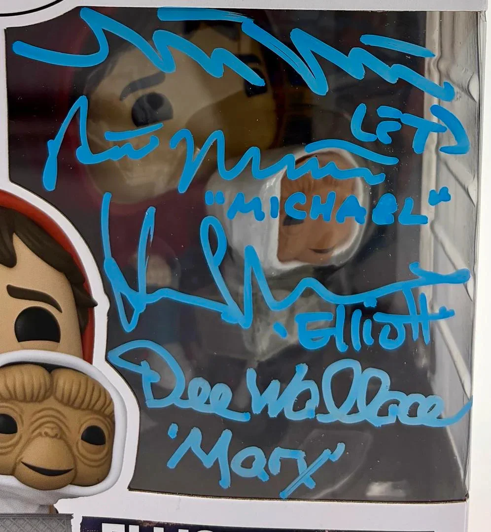 ET Cast signed Funko #1252 (Thomas/DeMeritt/Wallace Stone/McNaughton) - JSA COA, изображение 2