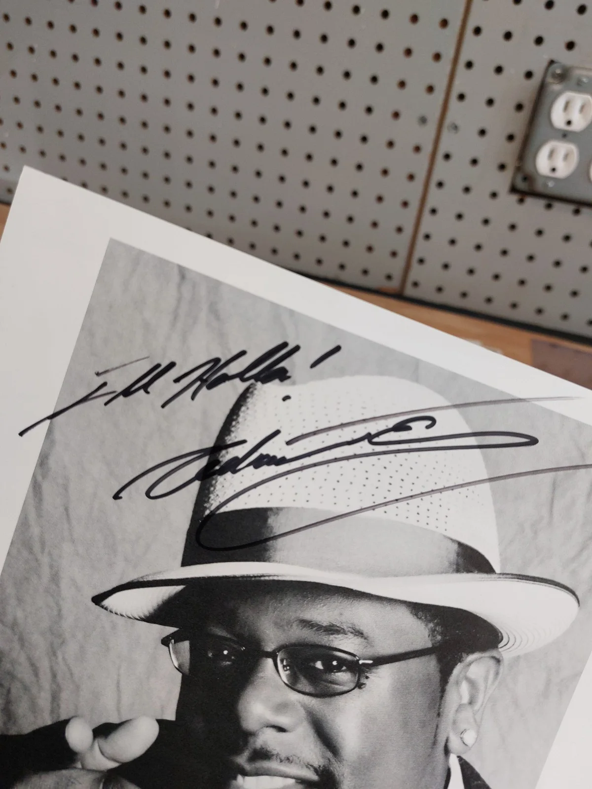 Cedric the Entertainer — Cedric The Entertainer Signed 8x10 Photo Autograph Personalized, image 2