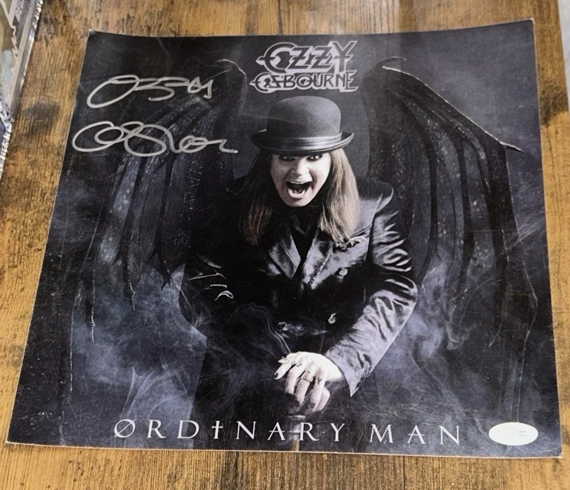 Ozzy Osbourne Ordinary Man Signed Album Flat 12x12 ACOA COA, изображение 2