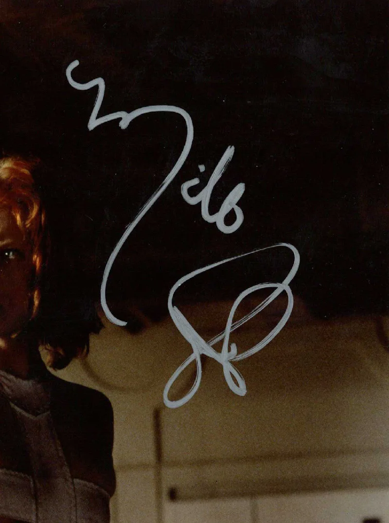 MILLA JOVOVICH SIGNED AUTOGRAPHED 11x14 PHOTO LEELOO FIFTH ELEMENT BECKETT BAS, image 2