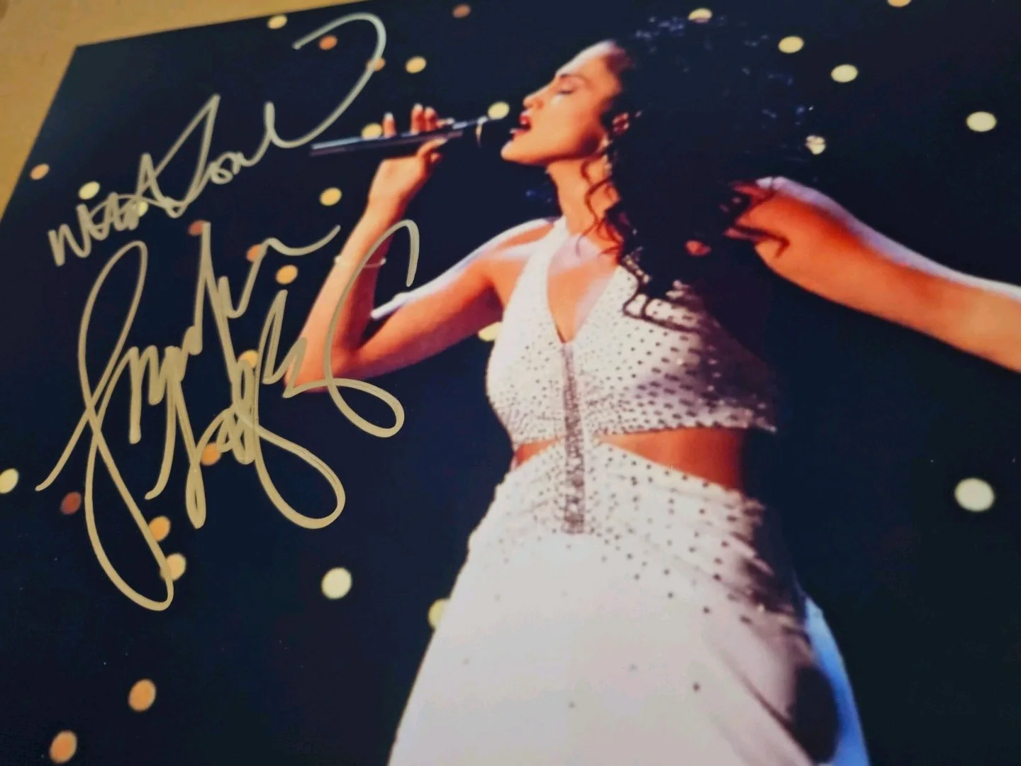 ORIGINAL JENNIFER LOPEZ AUTOGRAPH, ON SELENA 12X8" PHOTO W/COA, & INSCRIBED, изображение 5