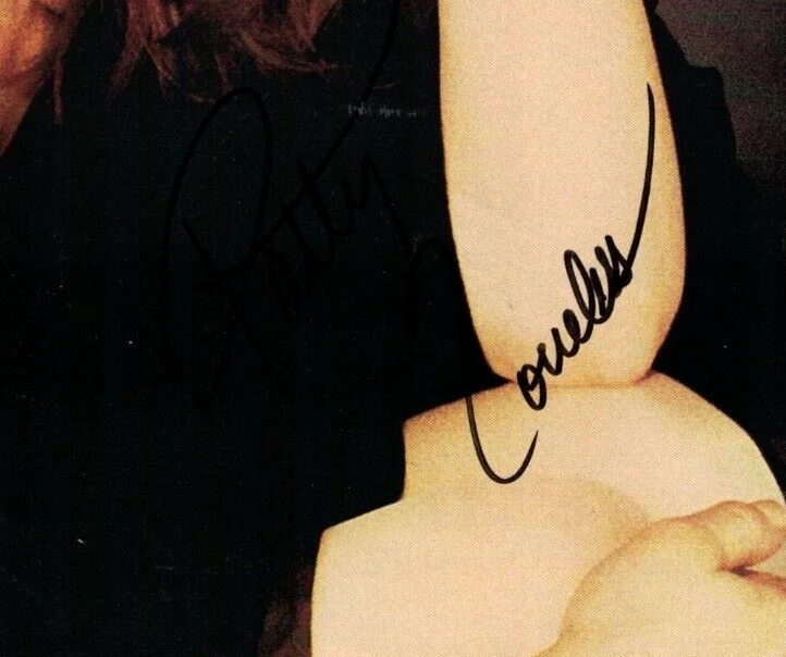 PATTY LOVELESS Autographed 8X11 Timber I'm Falling In Love FREE SHIP Hurt Me Bad, изображение 2