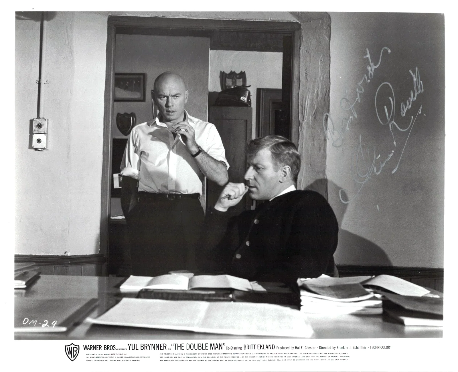 Clive Revill — CLIVE REVILL Autographed 8X10 The Double Man Still Star Wars FREE SHIP Babylon 5, изображение 2