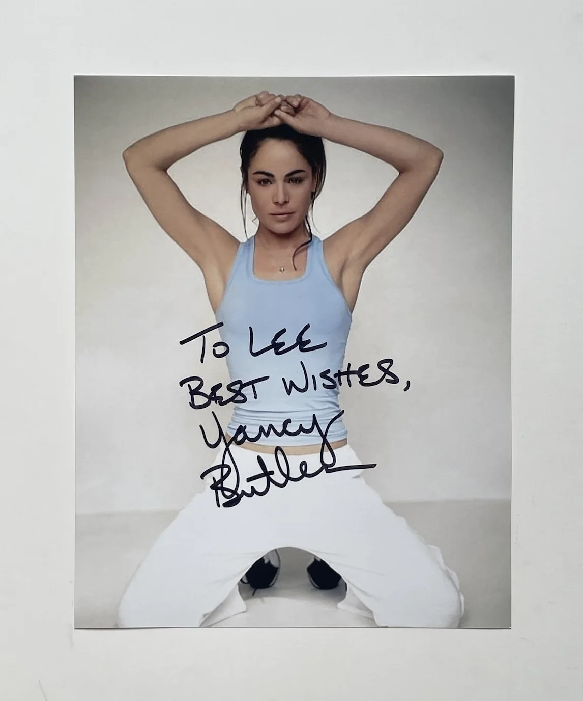 Yancy Butler — Yancy Butler Authentic Hand Signed 8x10 Photo Actress Hard Target Witchblade