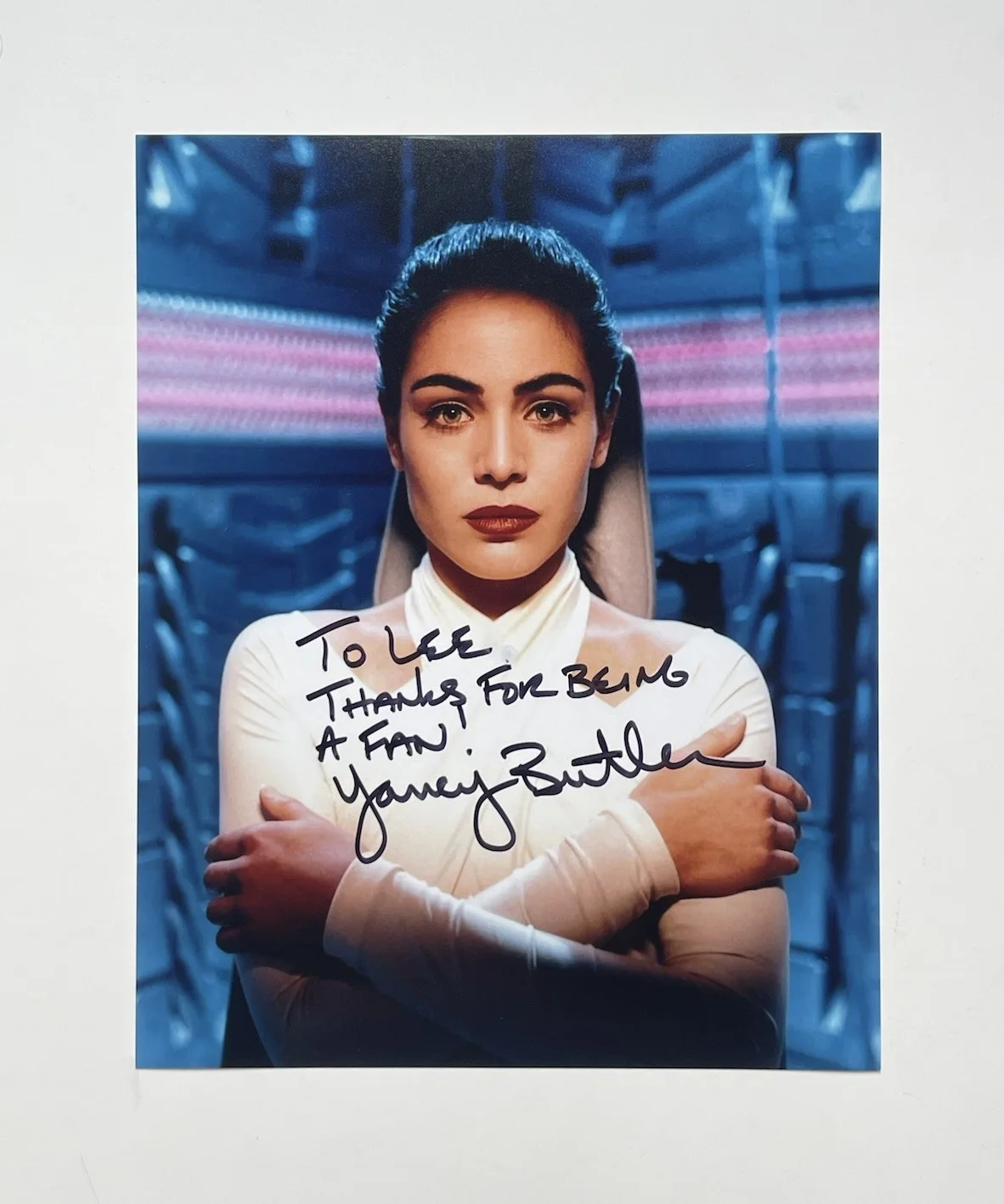 Yancy Butler — Yancy Butler Authentic Hand Signed 8x10 Photo Actress Witchblade Hard Target