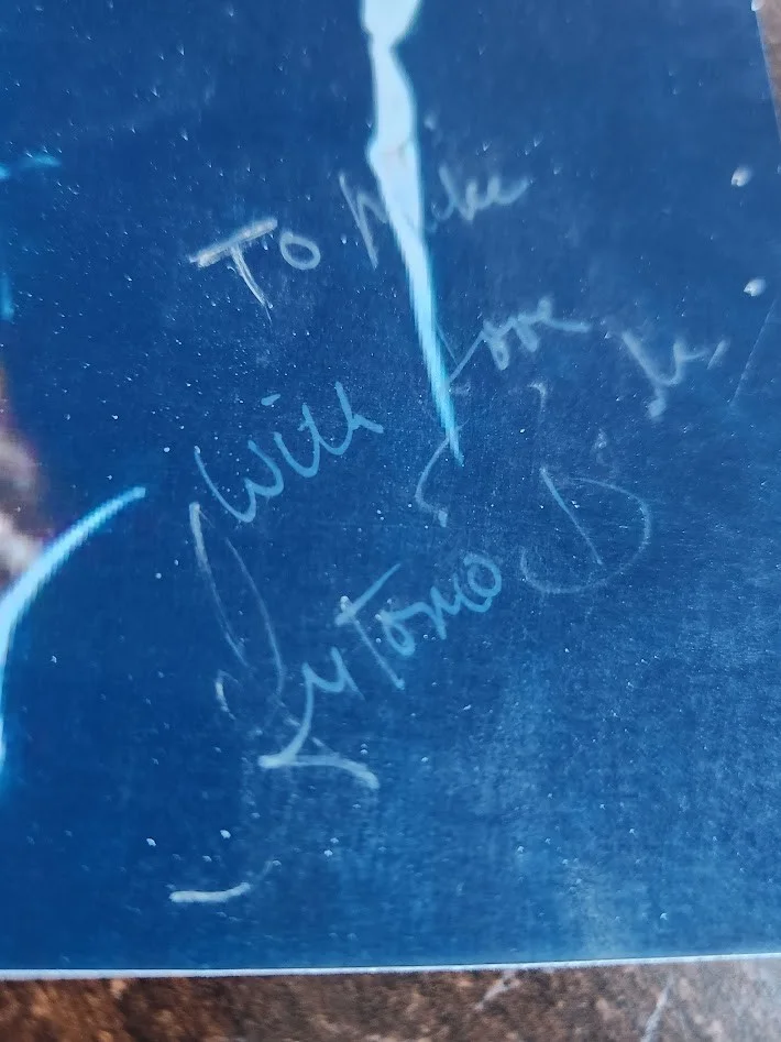 Antonio Banderas — Antonio Banderas Signed 4.5x5.5 Autographed Photo, image 2