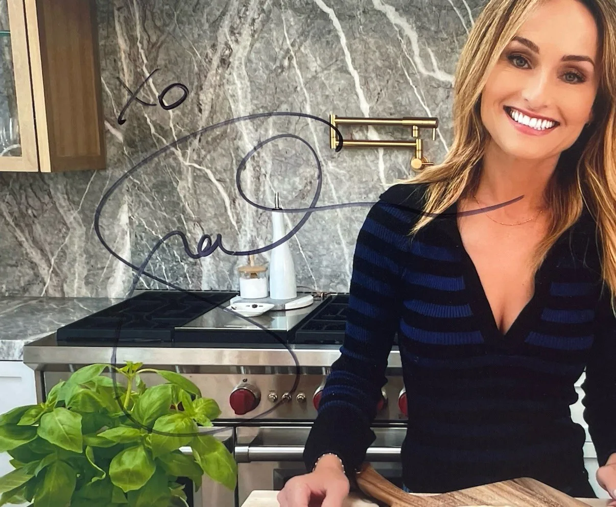 Giada De Laurentiis — Giada De Laurentiis Authentic Hand Signed 8x10 Photo Autograph Chef TV Host, изображение 2