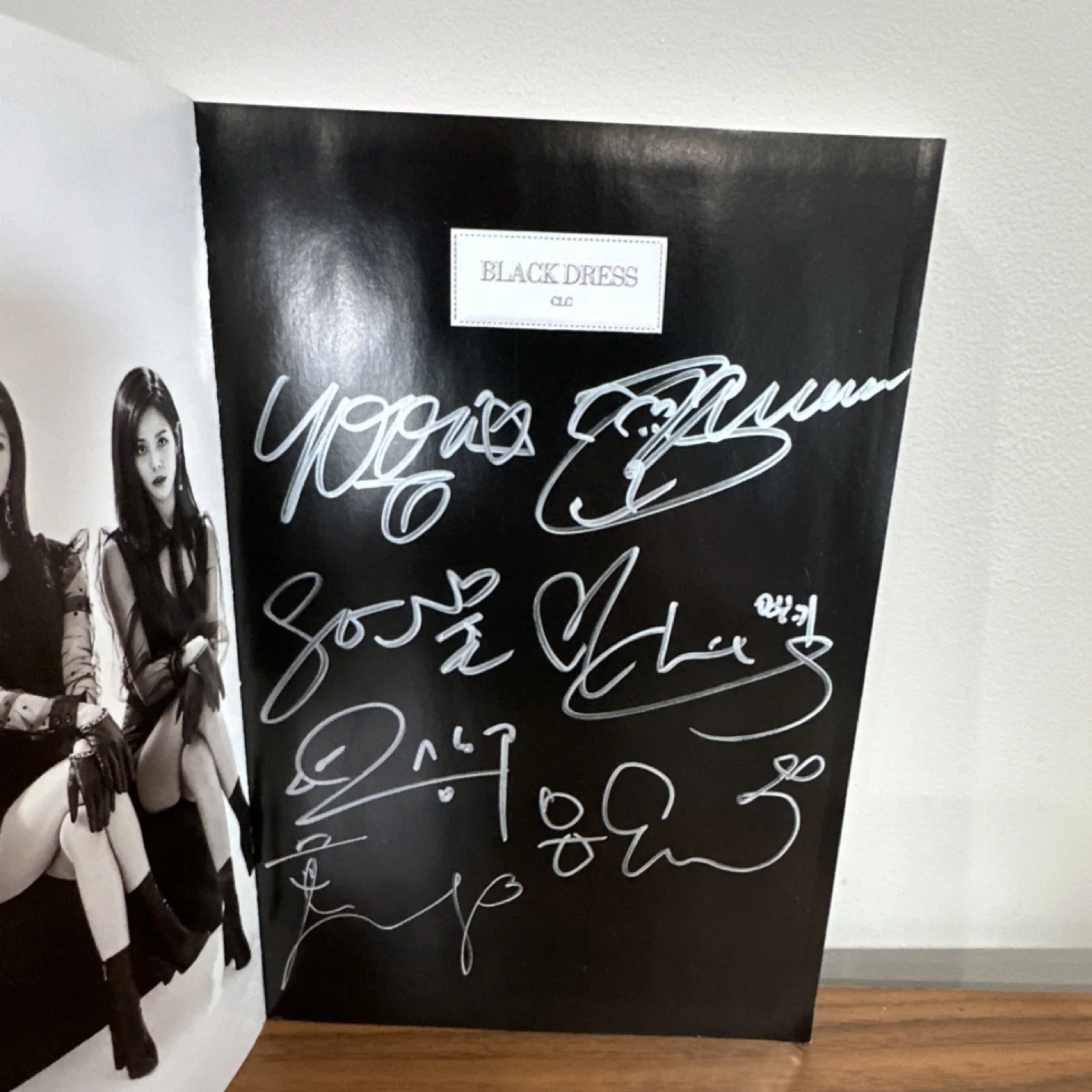 CLC Black Dress 2018 Autographed Mini Album + Photo Cards Sorn Yeeun, изображение 2
