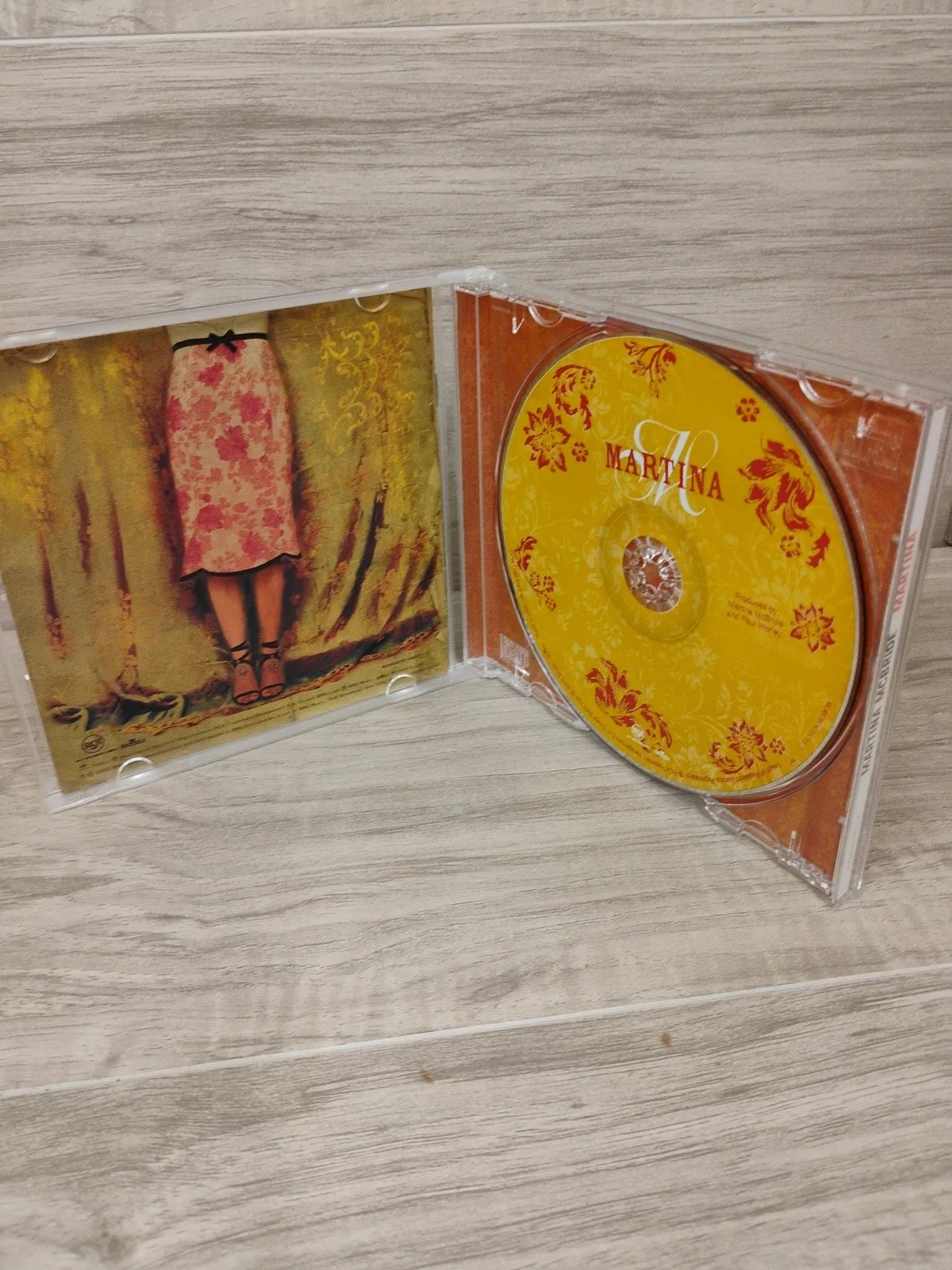 SIGNED Martina McBride CD MARTINA 2003 Country Autographed, image 4