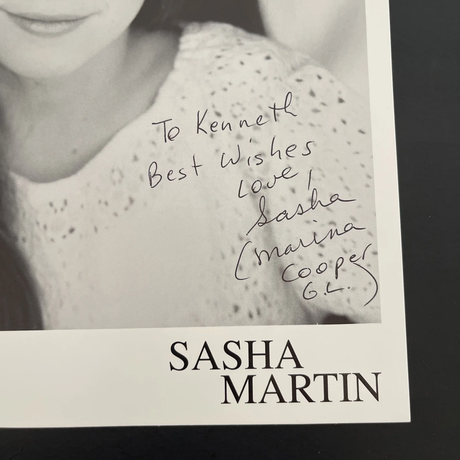 SASHA MARTIN: Signed Original Celebrity Photo 8 x 10” / KSK, изображение 2