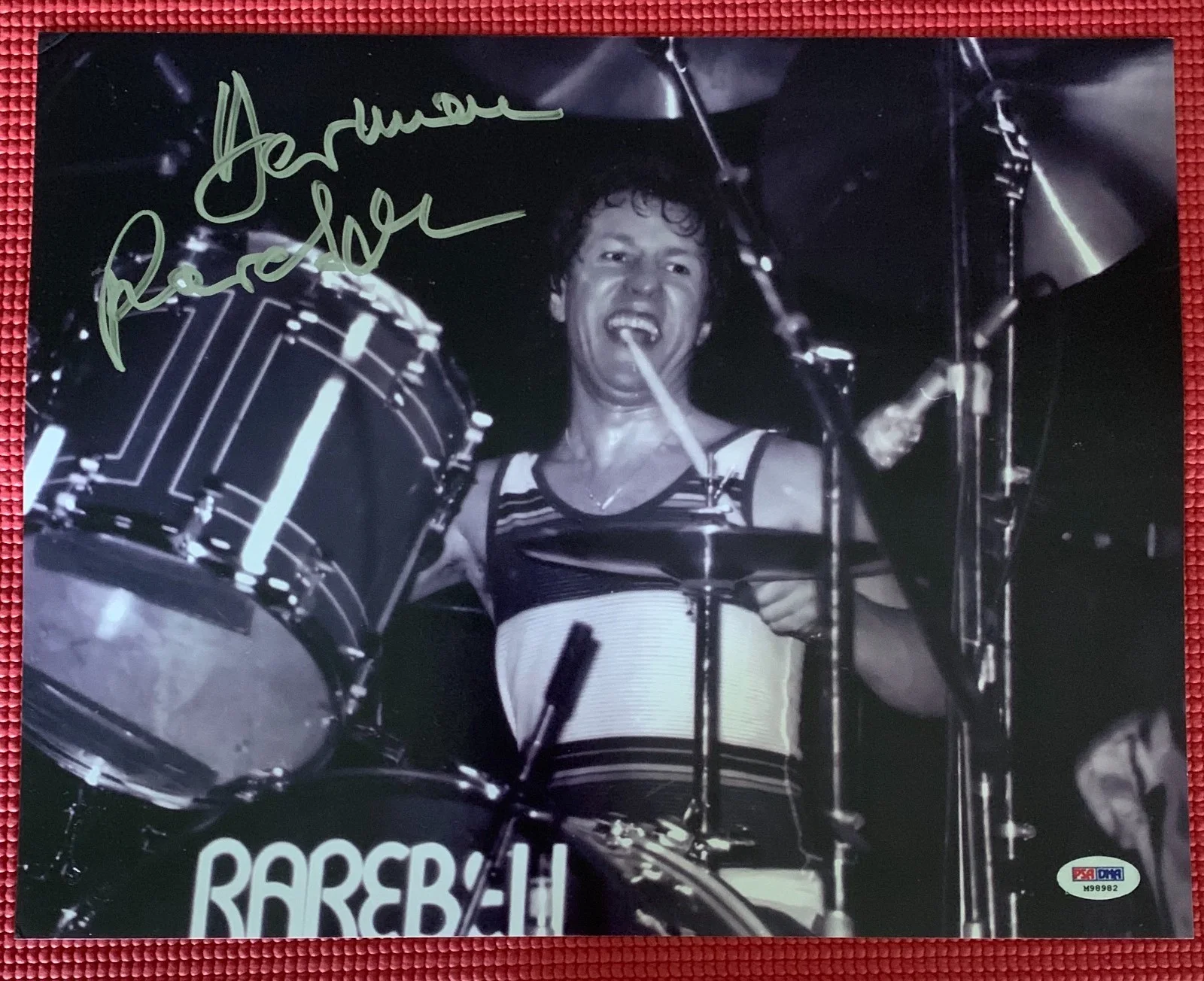 PSA/DNA signed 14"x 11" autographed HERMAN RAREBELL b&w photo THE SCORPIONS, изображение 2