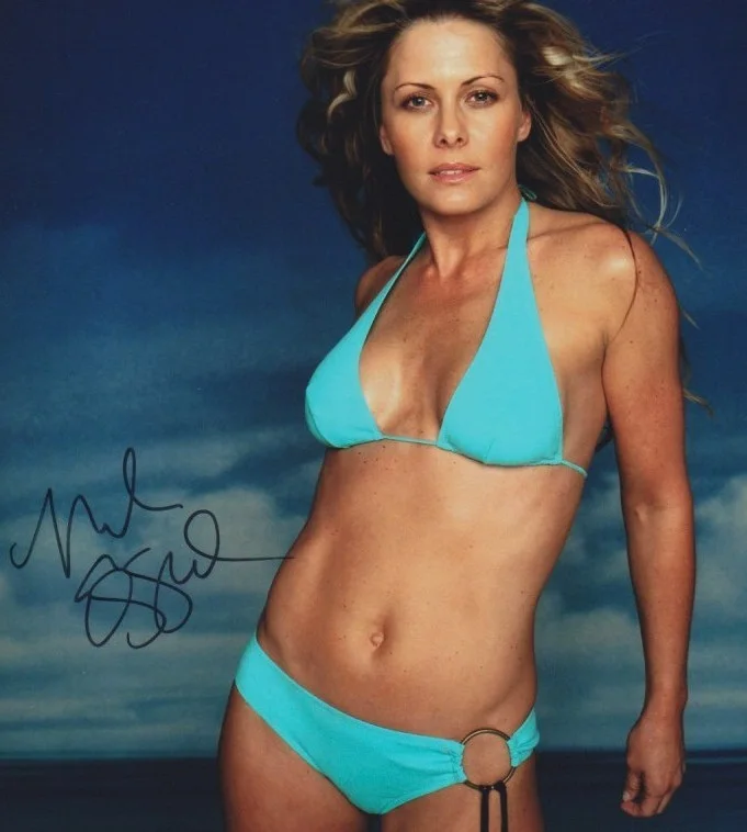 NICOLE EGGERT hand-signed SEXY 8x10 CLOSEUP IN BIKINI authentic w/ UACC RD COA, изображение 2
