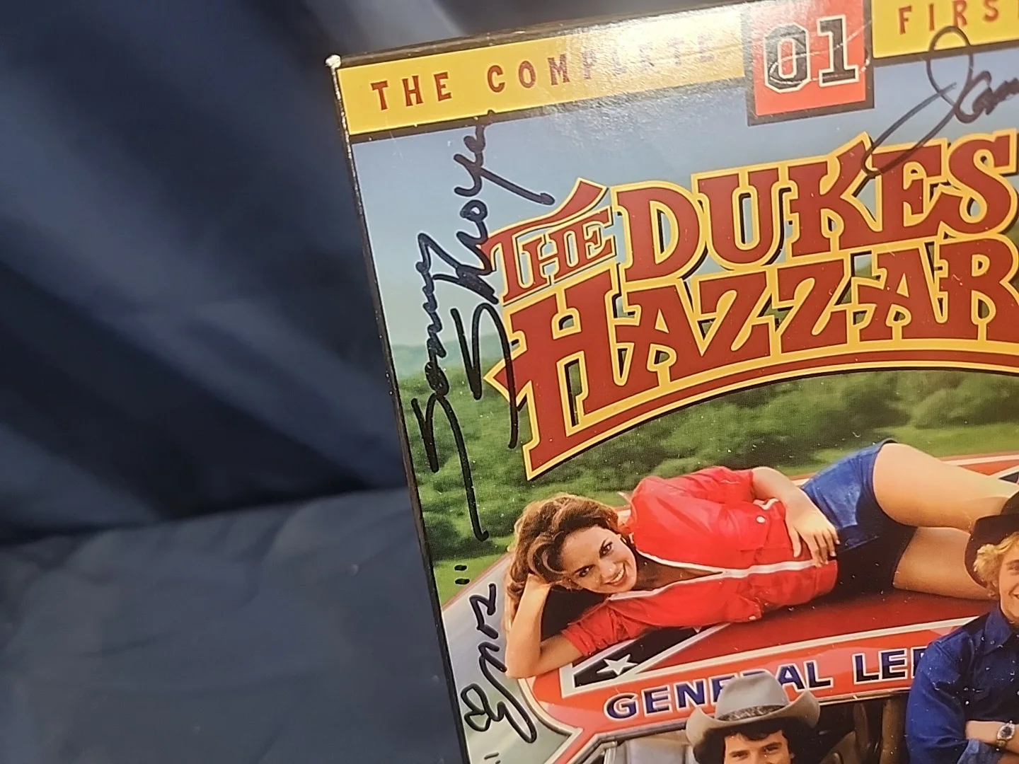 james best — Sonny Shroyer & James Best signed Dukes Of Hazzard First Season DVD Set, изображение 3