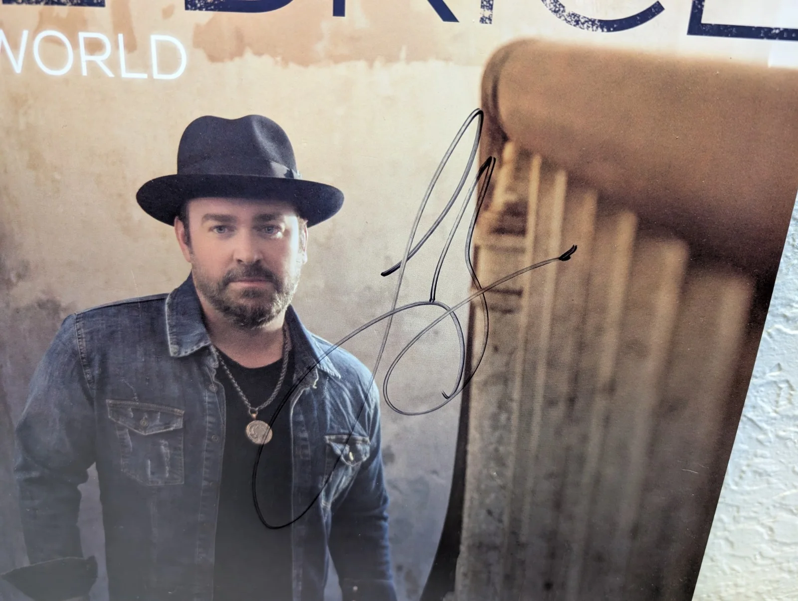 LEE BRICE SIGNED AUTOGRAPH HEY WORLD VINYL ALBUM JSA COA COUNTRY STAR, изображение 3
