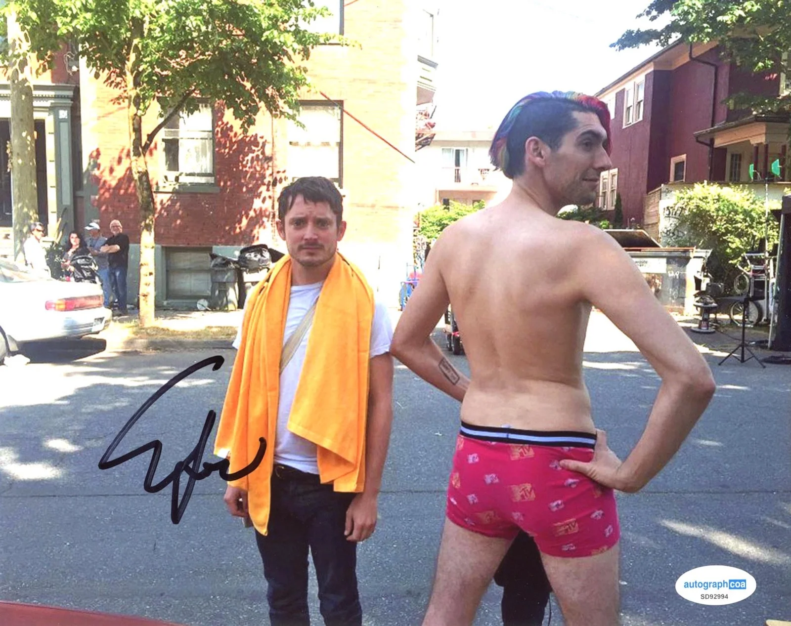 ELIJAH WOOD — Elijah Wood signed "DIRK GENTLY'S" 8x10 Photo EXACT PROOF b LOTR Todd ACOA COA, изображение 4