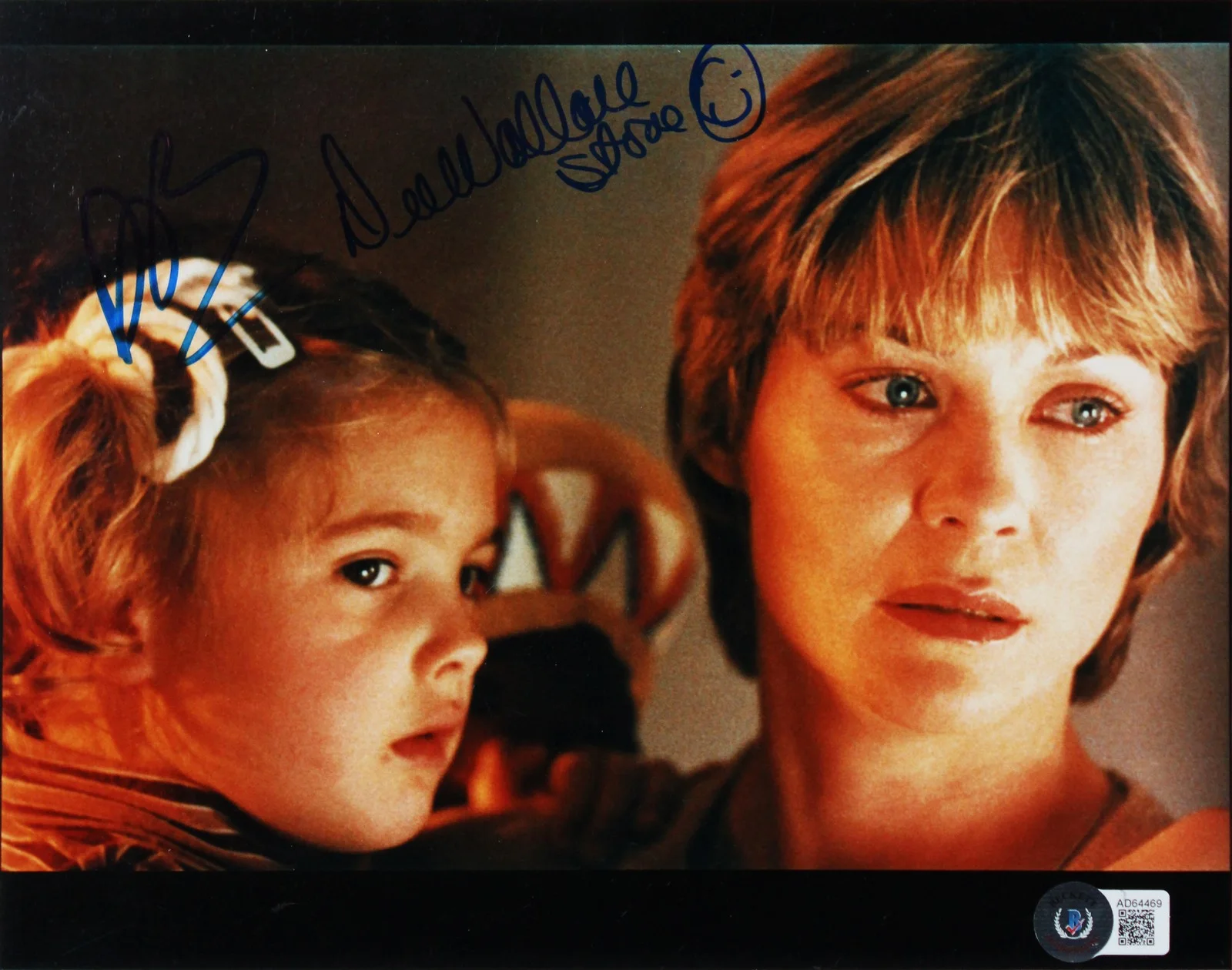Steven Spielberg, Drew Barrymore, Elliott Thomas, Dee Wallace — E.T. (4) Spielberg, Barrymore, Thomas & Wallace Signed Framed Display BAS, image 2
