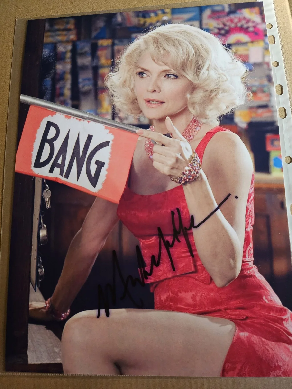 MICHELLE PFEIFFER ORIGINAL AUTOGRAPH ' HAIRSPRAY' 8X12" PERFECT, W/COA PHOTO, изображение 3