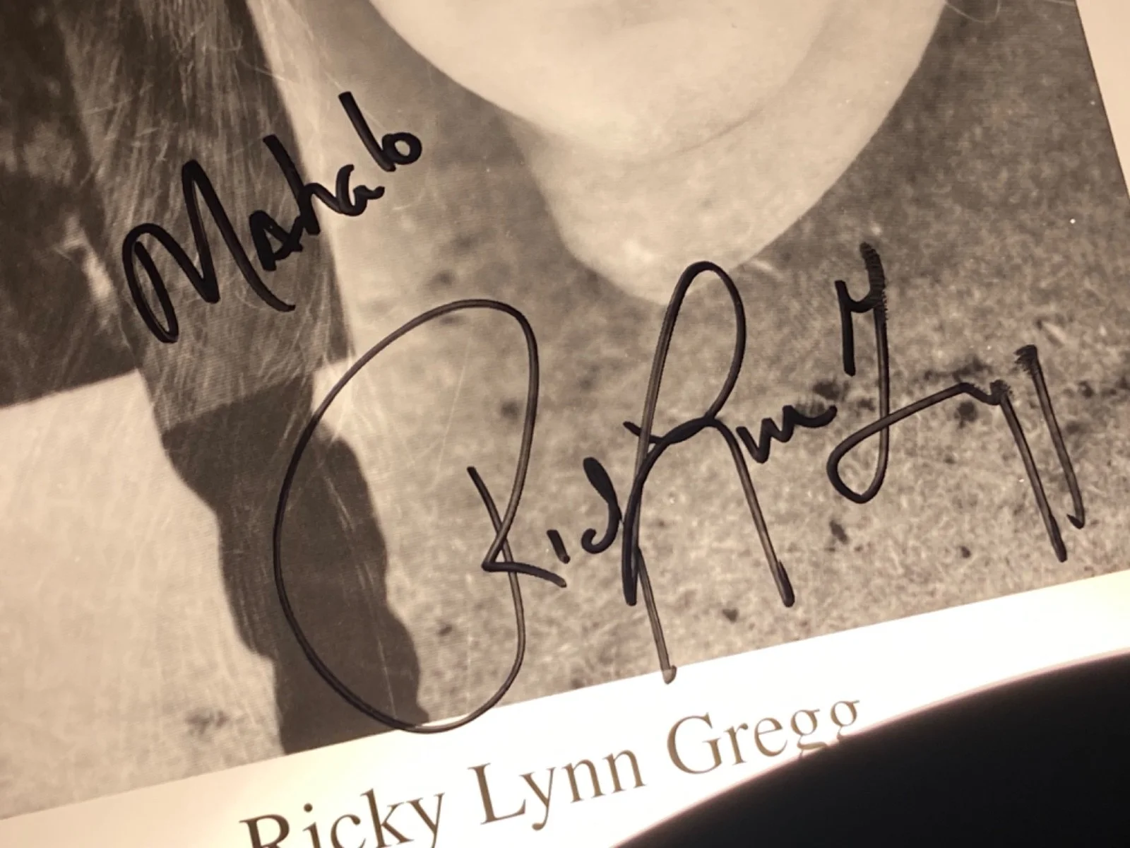 Hand SIGNED Ricky Lynn Gregg 8x10 Tour Photo (1998) Mahalo (2), изображение 3