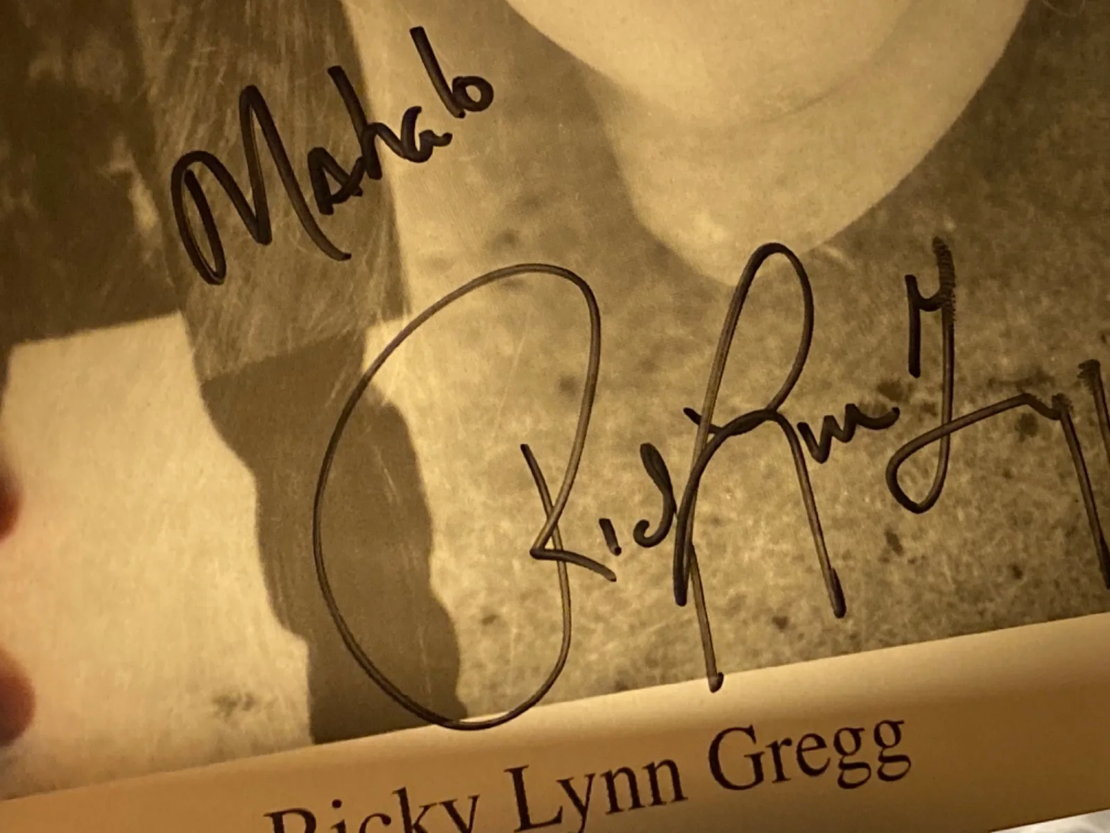 Hand SIGNED Ricky Lynn Gregg 8x10 Tour Photo (1998) Mahalo (2), изображение 4