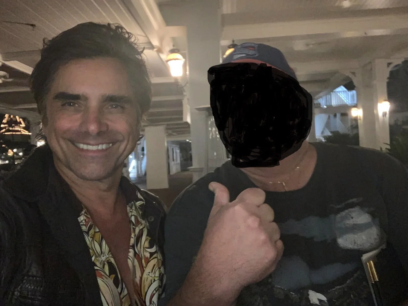 JOHN STAMOS — JOHN STAMOS (THE BEACH BOYS & FULLHOUSE) AUTHENTIC SIGNED/AUTOGRAPHED 8X10 PHOTO, image 4