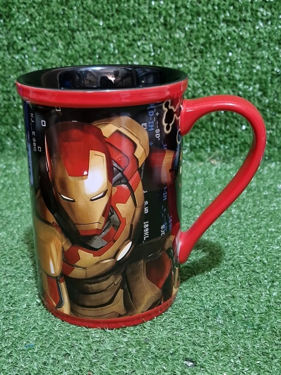 Disney Marvel Iron Man 3 Mug Large 18oz Excellent Condition 13.5cm Tall 2013, image 4