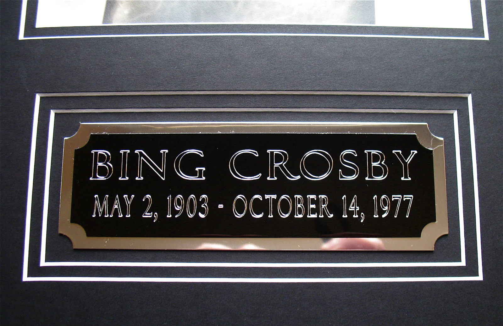 BING CROSBY — BING CROSBY-Rare Autographed Photo Display-Jazz-Big Band-Crooner-PSA/DNA COA, изображение 3